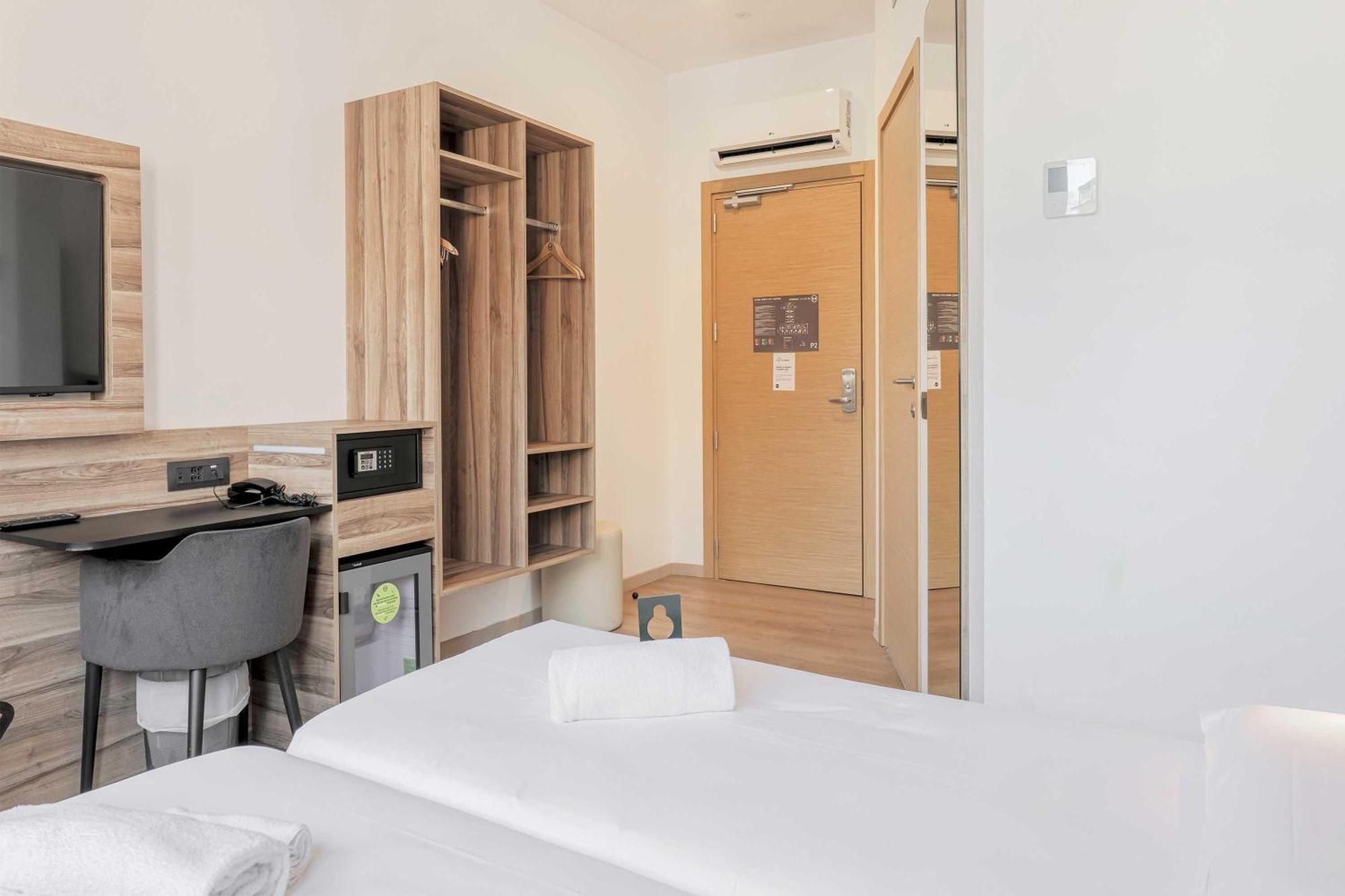 B&B Hotel Prato City Center Zewnętrze zdjęcie
