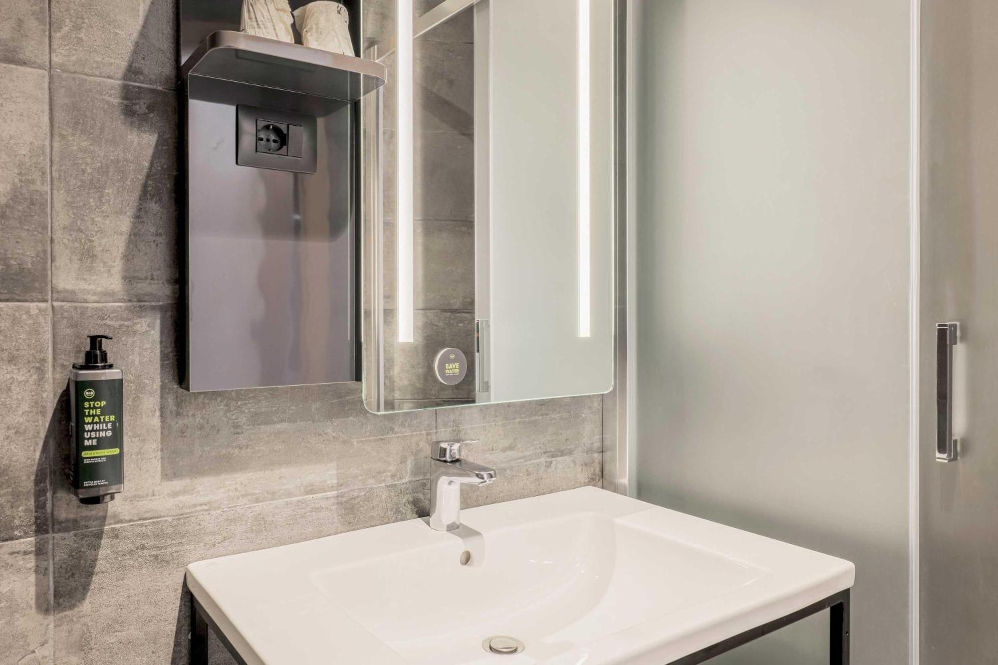 B&B Hotel Prato City Center Zewnętrze zdjęcie